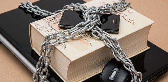 Học thuyết quyền sở hữu (Property Rights Theory)